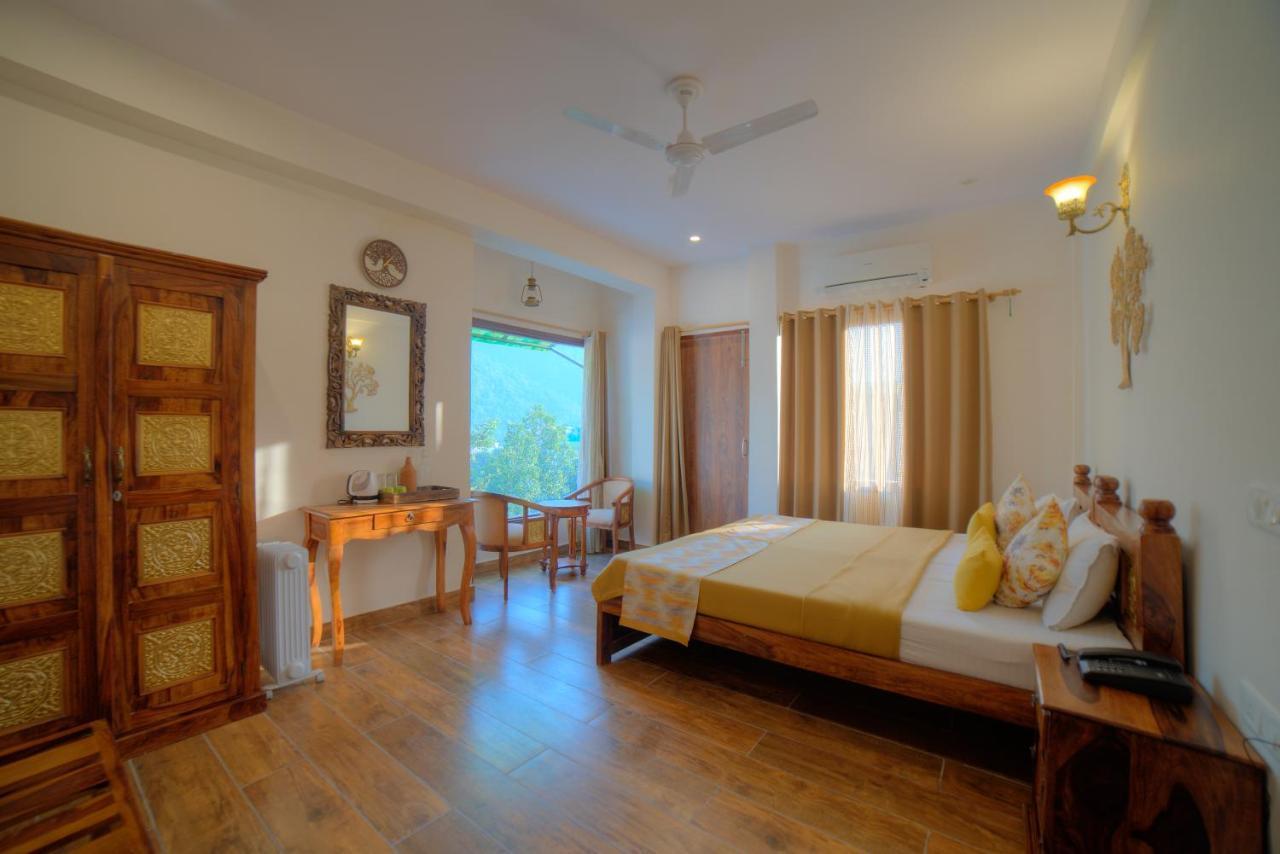 רישיקש Yogved Hospitality & Resort מראה חיצוני תמונה
