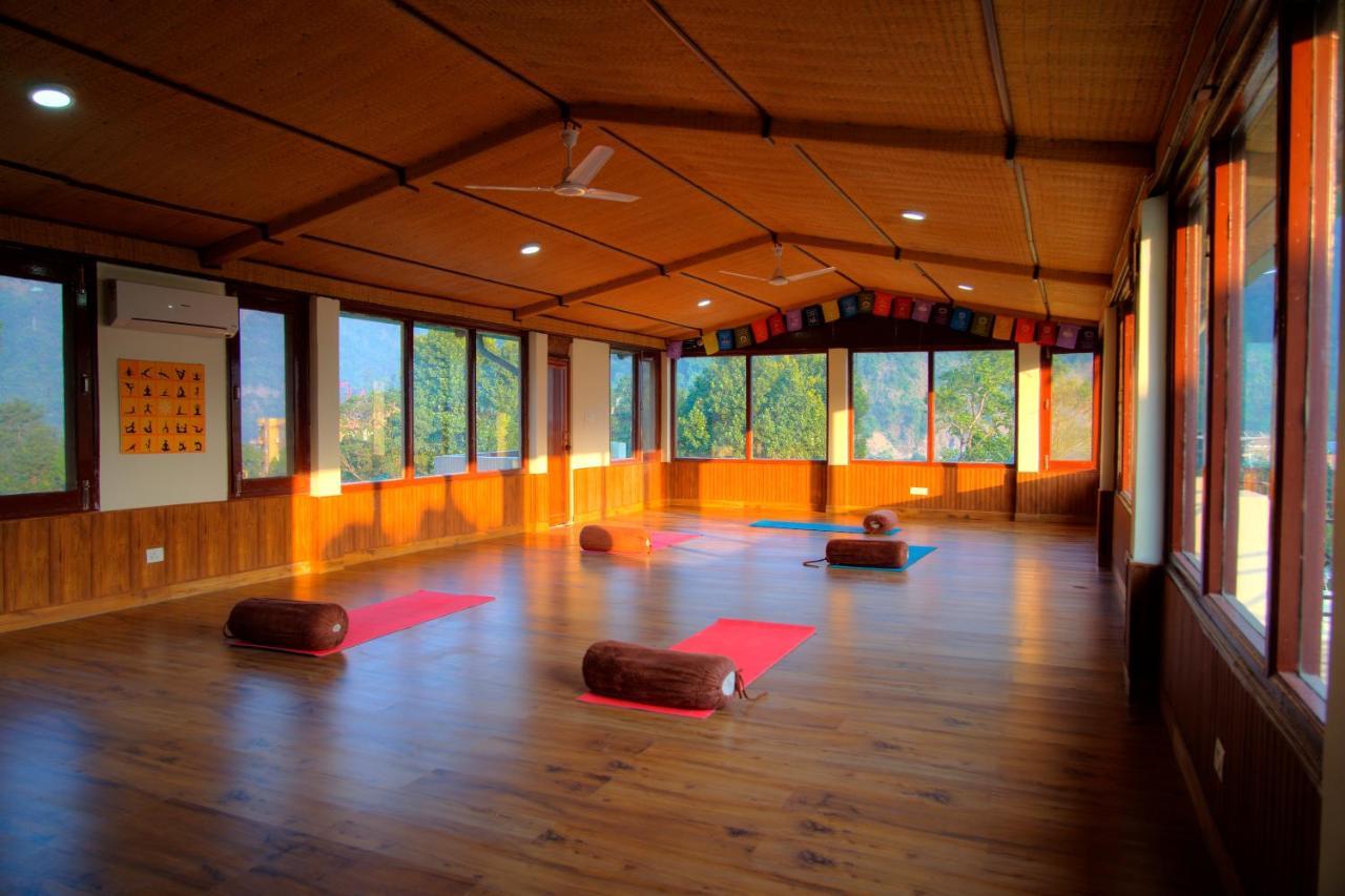 רישיקש Yogved Hospitality & Resort מראה חיצוני תמונה