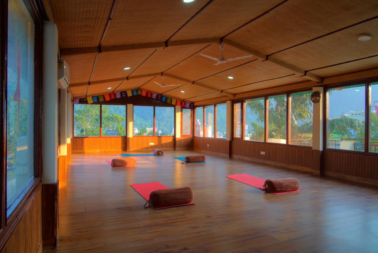 רישיקש Yogved Hospitality & Resort מראה חיצוני תמונה
