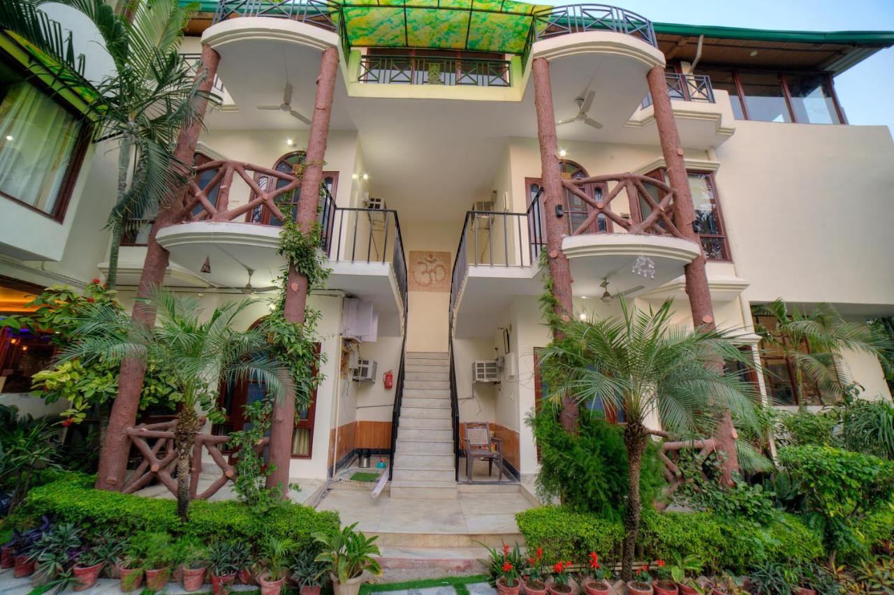 רישיקש Yogved Hospitality & Resort מראה חיצוני תמונה