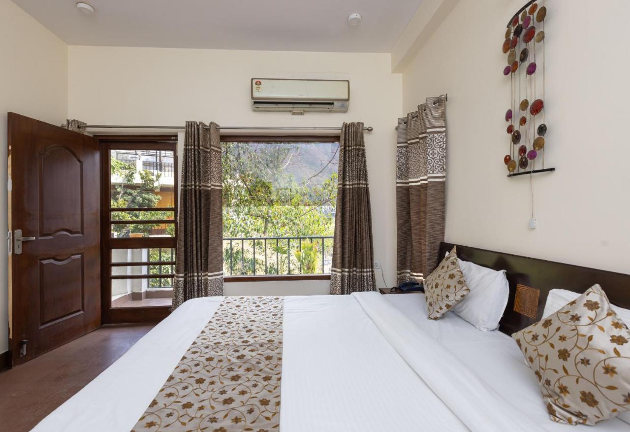 רישיקש Yogved Hospitality & Resort מראה חיצוני תמונה