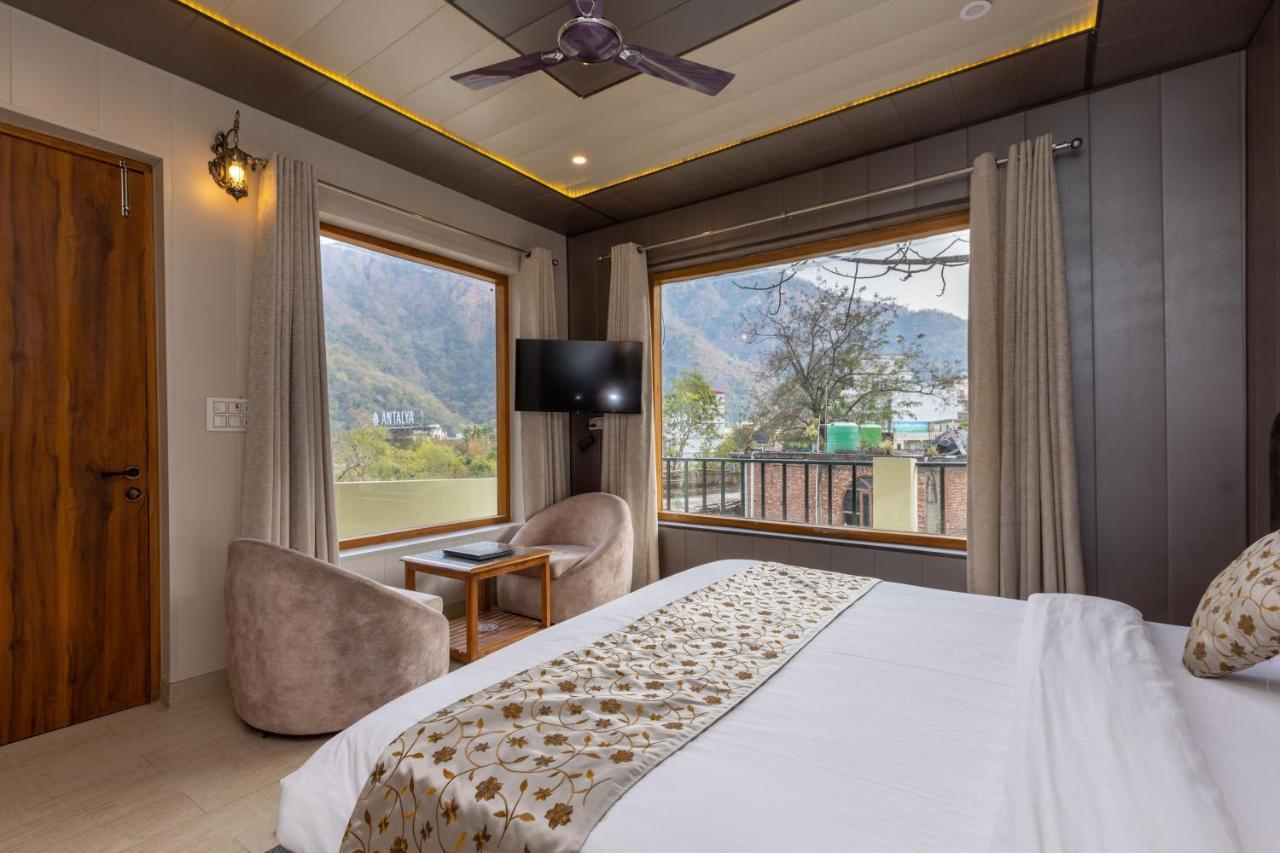 רישיקש Yogved Hospitality & Resort מראה חיצוני תמונה