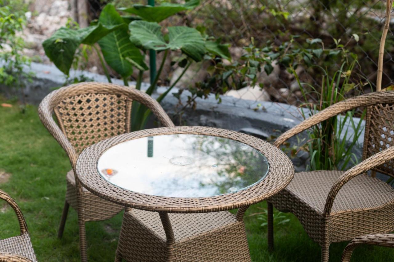 רישיקש Yogved Hospitality & Resort מראה חיצוני תמונה