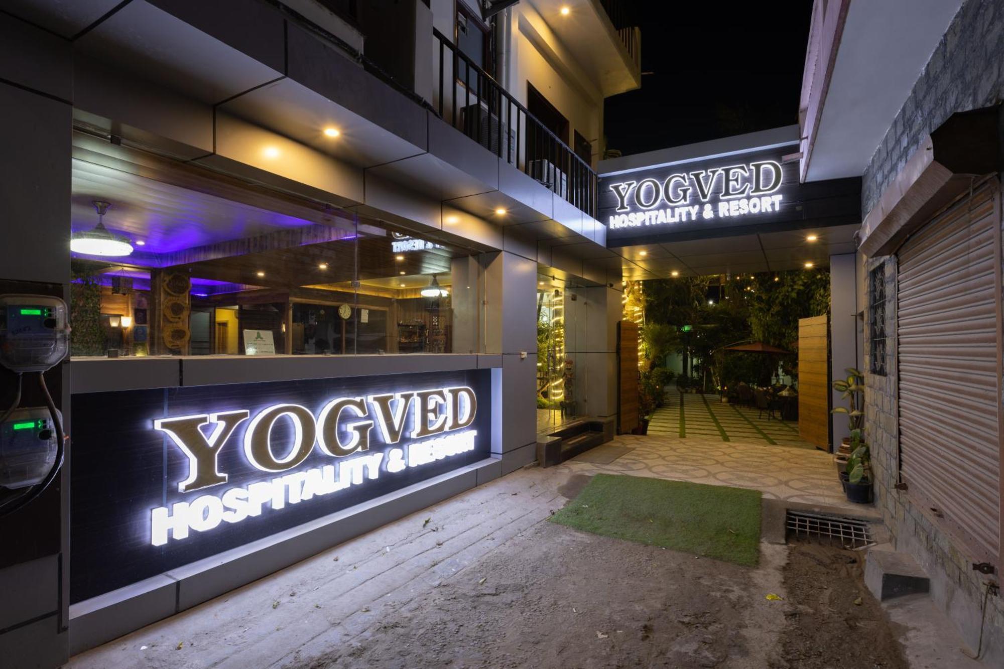 רישיקש Yogved Hospitality & Resort מראה חיצוני תמונה